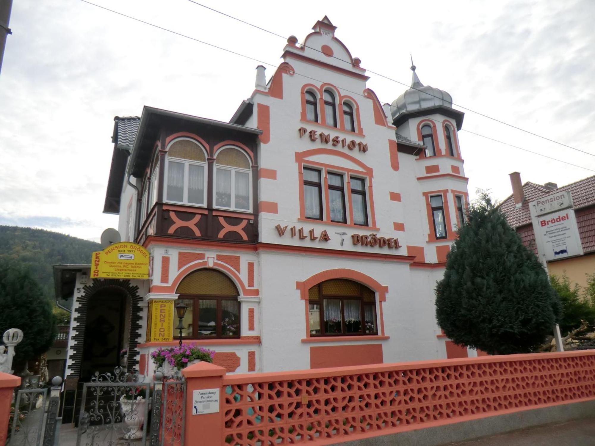 Pension Villa Broedel Bad Blankenburg Exterior photo